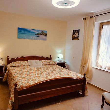 Corte Mannoni Porto Pozzo Buitenkant foto