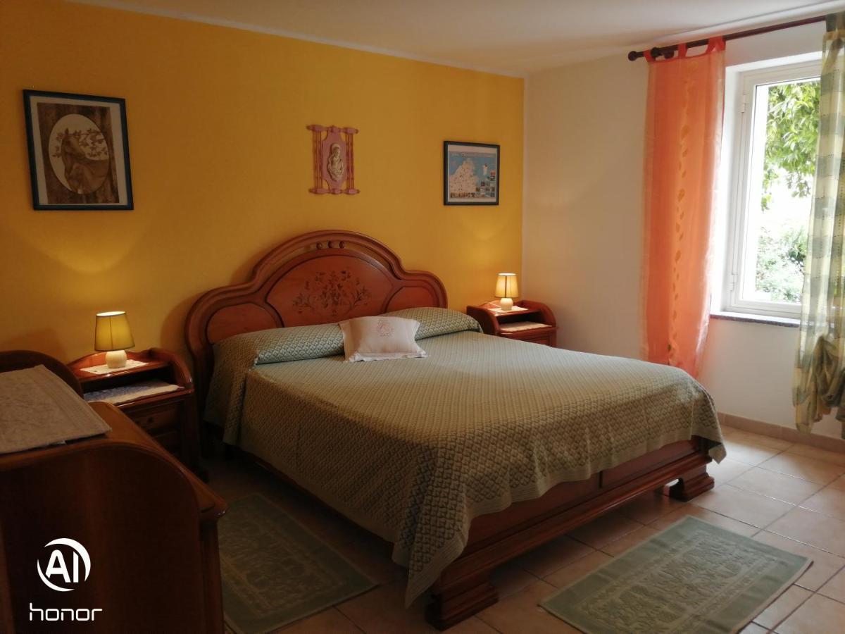 Corte Mannoni Porto Pozzo Buitenkant foto