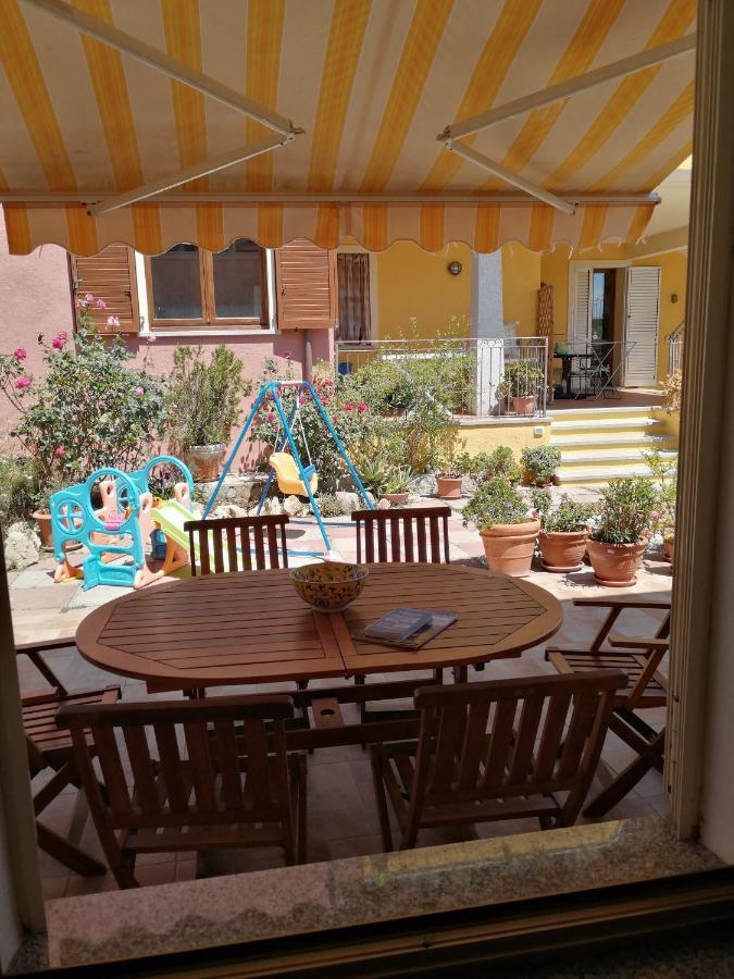 Corte Mannoni Porto Pozzo Buitenkant foto