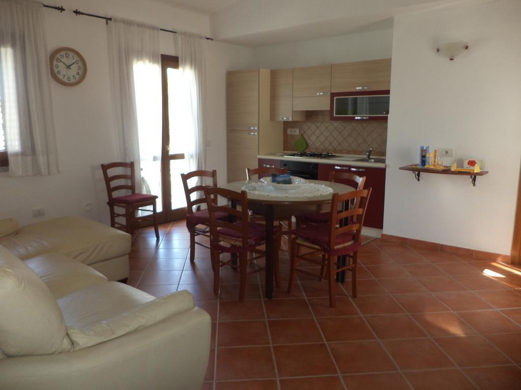 Corte Mannoni Porto Pozzo Buitenkant foto
