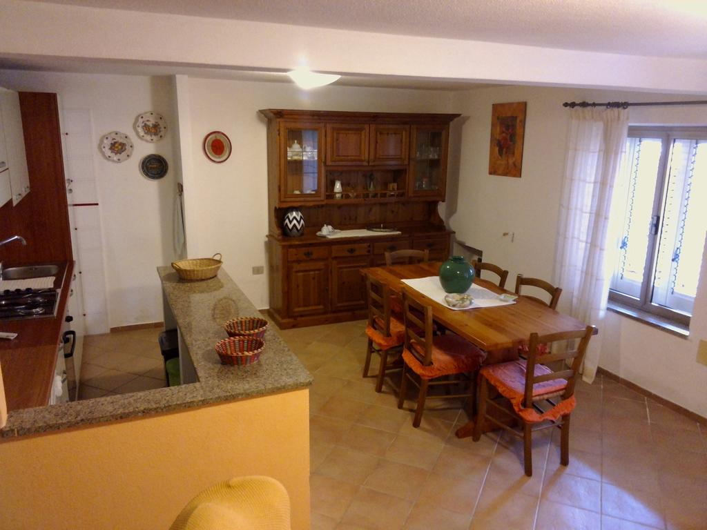 Corte Mannoni Porto Pozzo Buitenkant foto
