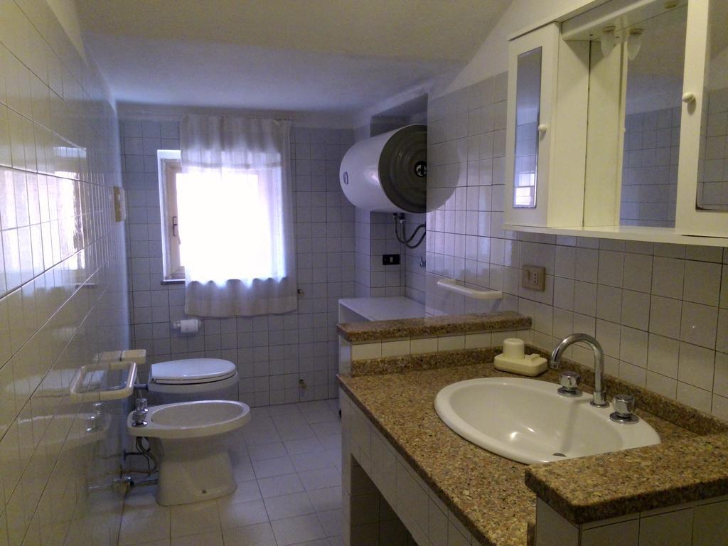 Corte Mannoni Porto Pozzo Buitenkant foto
