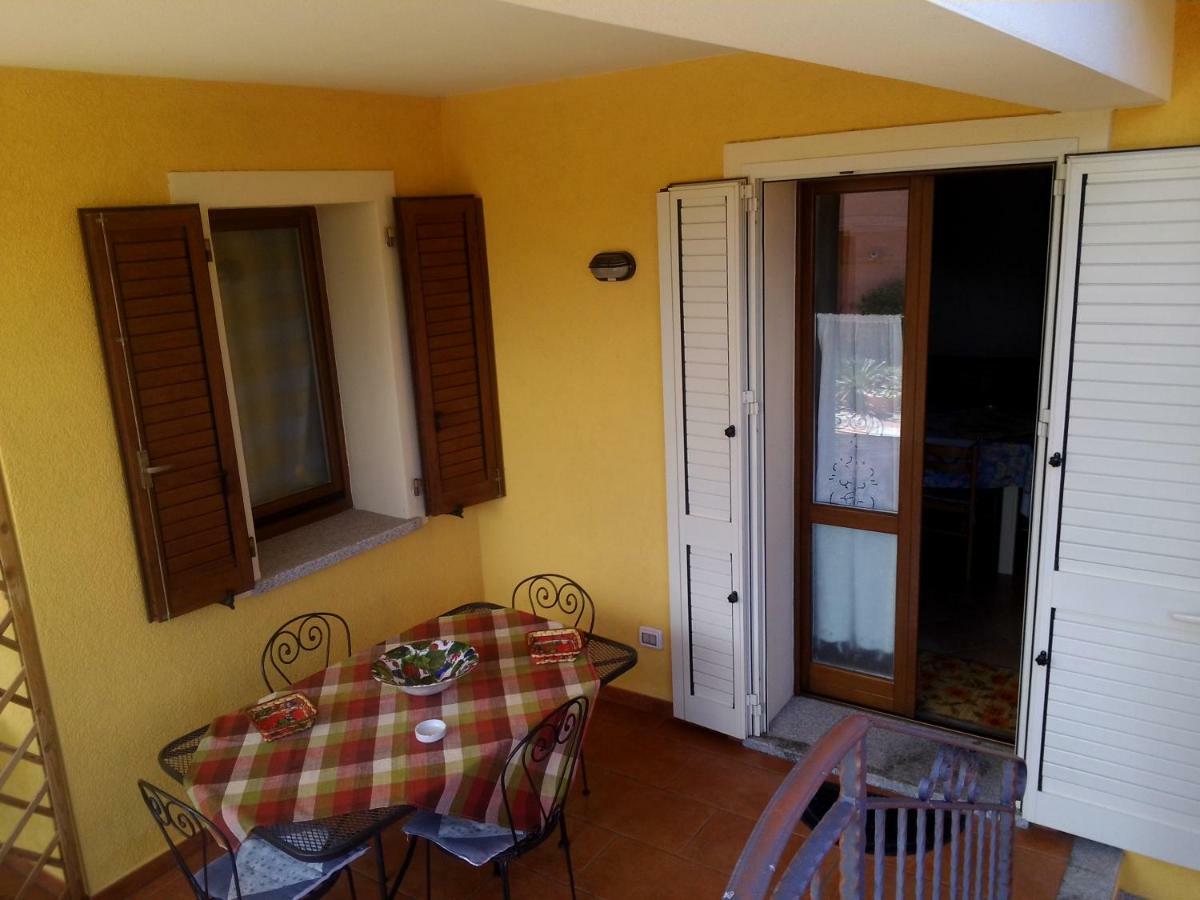 Corte Mannoni Porto Pozzo Buitenkant foto