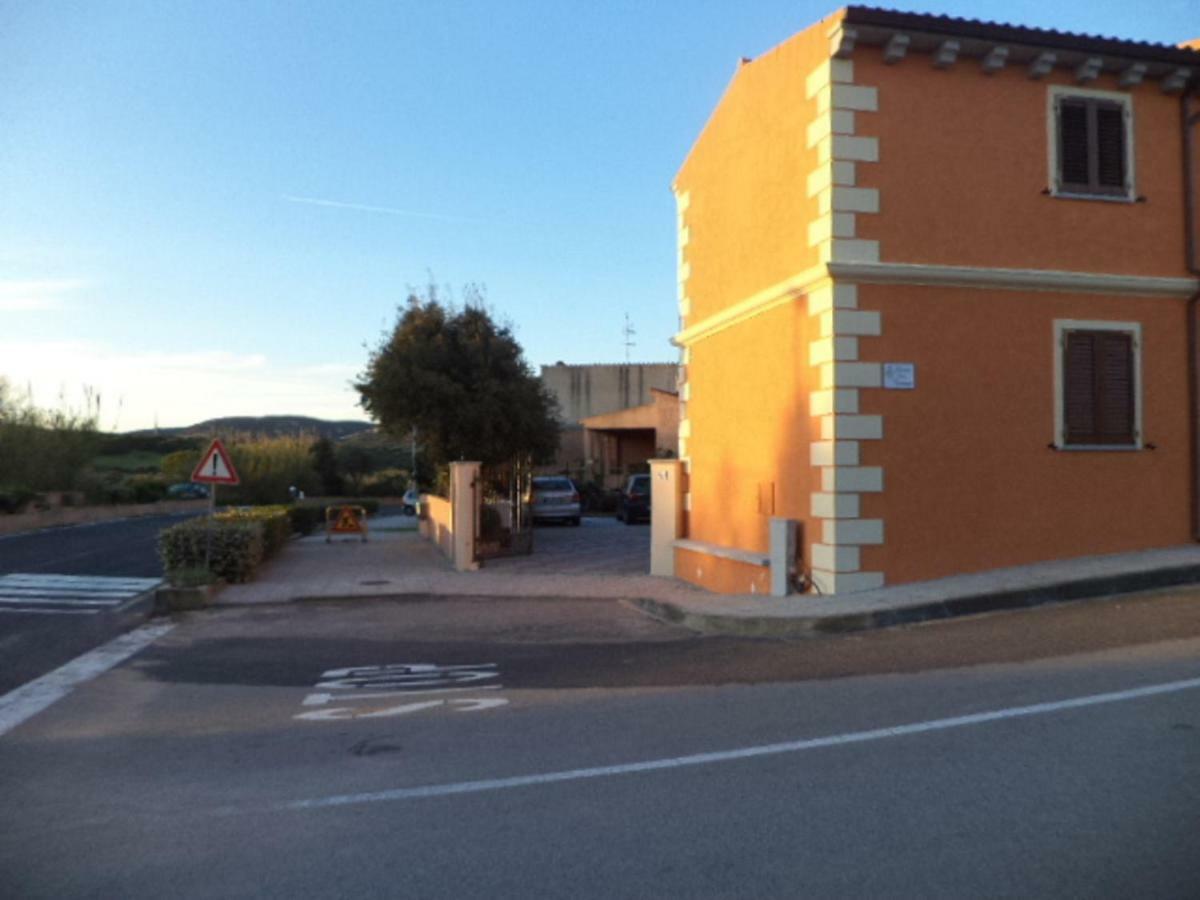 Corte Mannoni Porto Pozzo Buitenkant foto