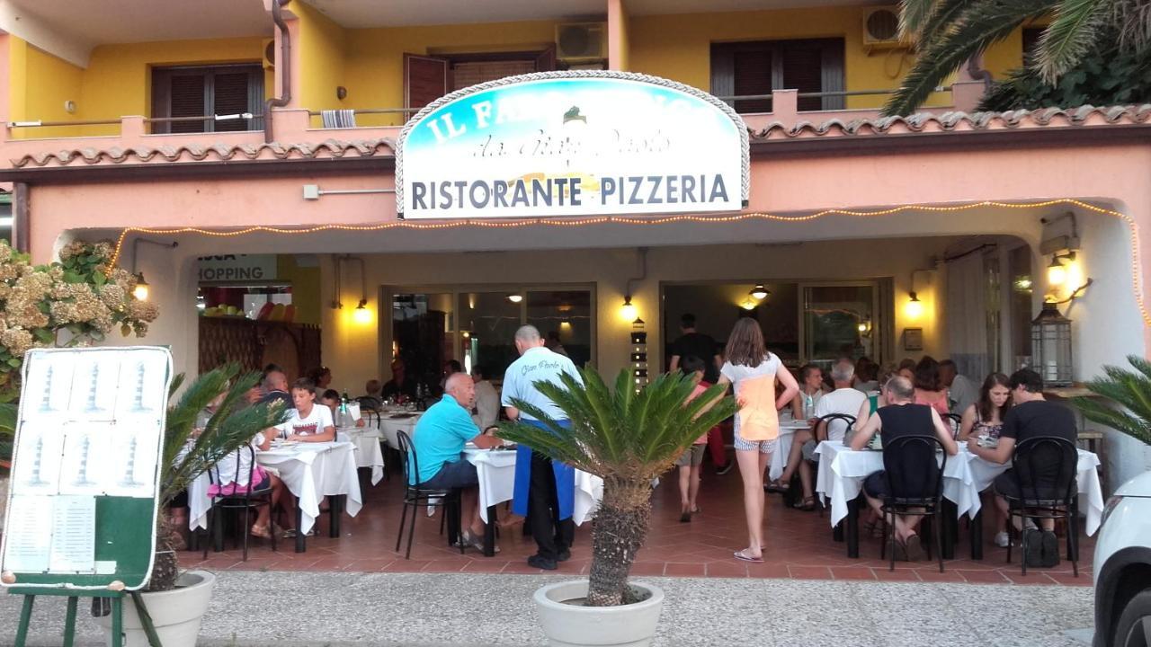 Corte Mannoni Porto Pozzo Buitenkant foto